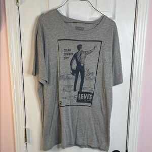 Levi's Men's Gray Graphic Tee - Clean Cowboy Cut